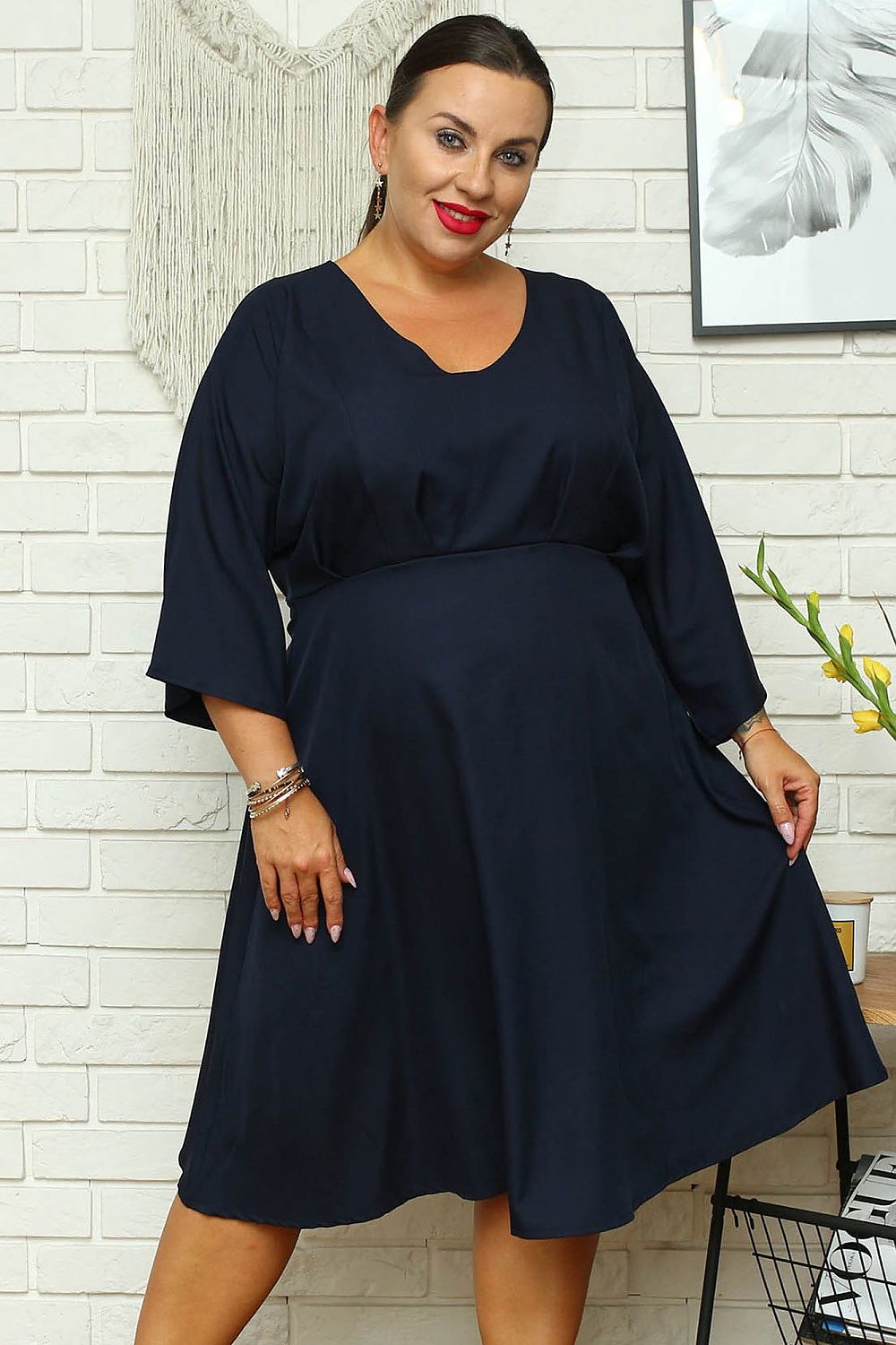 Plus size dress model 168960